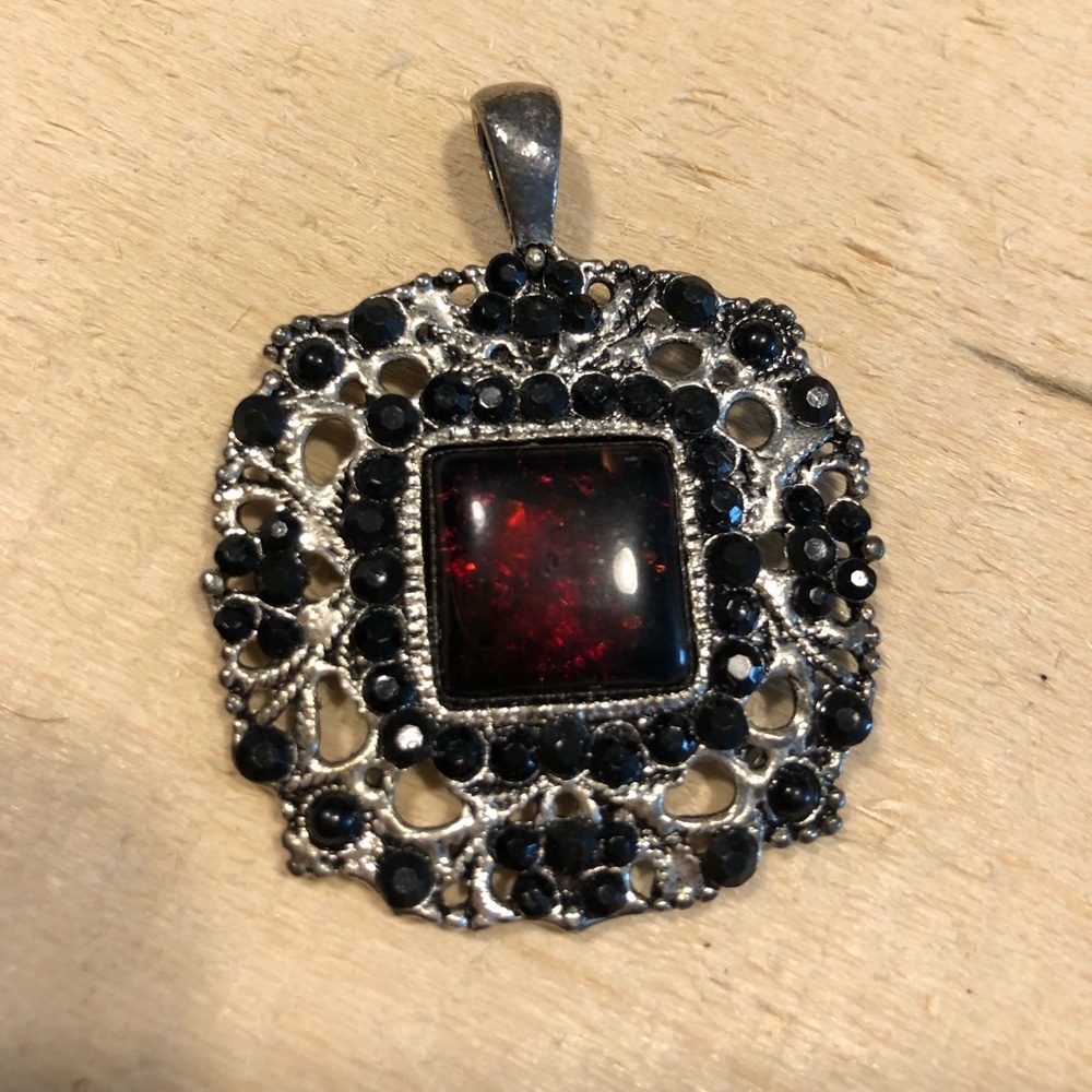 Vintage pendant for necklace
